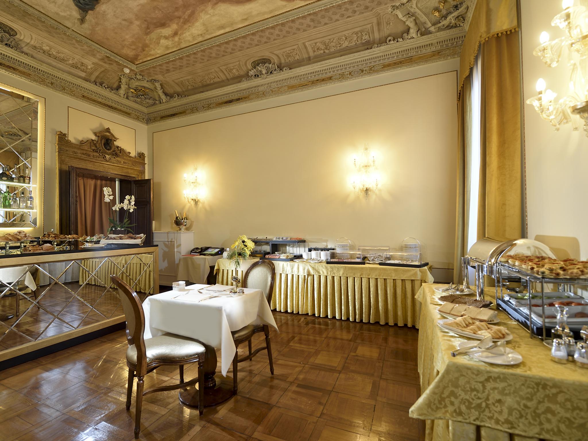 Ai Cavalieri Di Venezia 4*