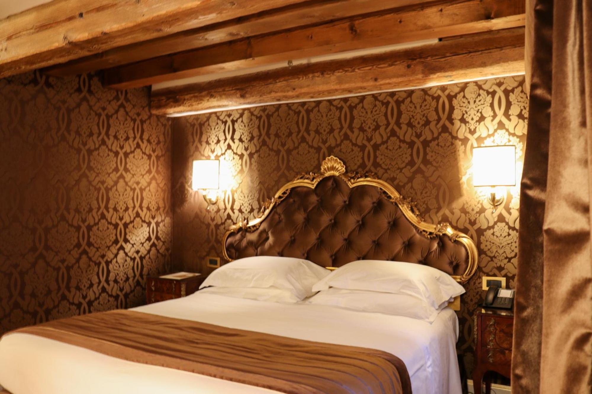Ai Cavalieri Di Venezia 4*